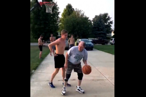 天才バスケおじいちゃんの誰も見たことないフェイントからのミラクルゴール！！