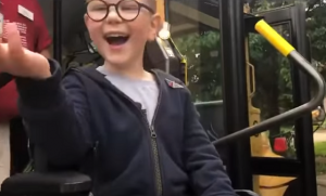 余命わずかな男の子が「幼稚園に行きたい」という夢を叶えて天国へ旅立つ...