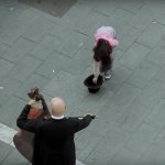 少女がコインを入れた瞬間から始まるオーケストラのサプライズ映像が素晴らしすぎる!!