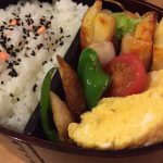 母親を亡くした娘のために父親が作り続けたお弁当の話に涙が溢れる...