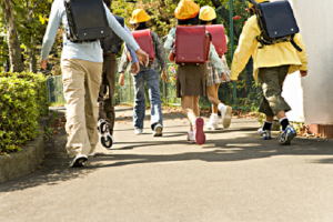 下校班での”いじめ”に負けずに立ち向かった娘の勇気とそれを支えた母親の話に感動！！