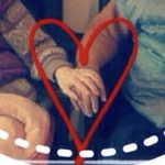 60年連れ添ったばあちゃんの遺影を見てじいちゃんが言った一言に感動!!