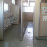 ある小学校の先生が”学校では児童用トイレを使っている理由”に賞賛の嵐!!