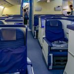 ANAの飛行機内で赤ちゃんに対し悪態をついた男性へのCAの対応が素晴らしすぎる!!