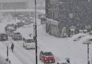 ”吹雪の経験がない人の考え”と”実際の吹雪”の画像の違いに衝撃！！