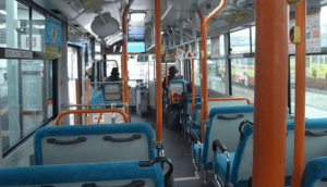 ある男性のバスで赤ちゃんが大泣きして謝るお母さんへの粋な対応に称賛の嵐！！