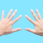子どもの「なんで右と左があるの?」の対する母親の回答が逸材過ぎるw