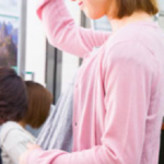 いつも同じ車両に乗ってくる自閉症の男性を怖いなぁと思っていたら...