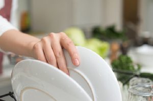 「コップを割ってしまいました」と家事代行さんから報告を受けた夫の返答は...